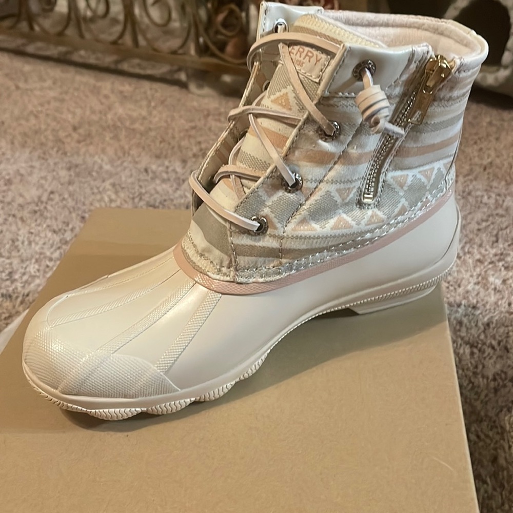 Sperry Women's Winter Boots - White and Tan